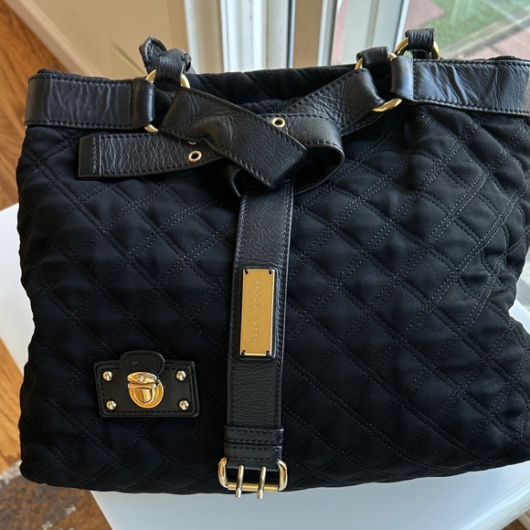 Marc Jacobs Handbags - Marc Jacobs Black Quilted Shoulder Bag with Gold Accents